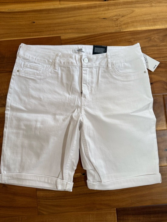 Ricki's Pants - Ricki's White Womens Bermuda Shorts